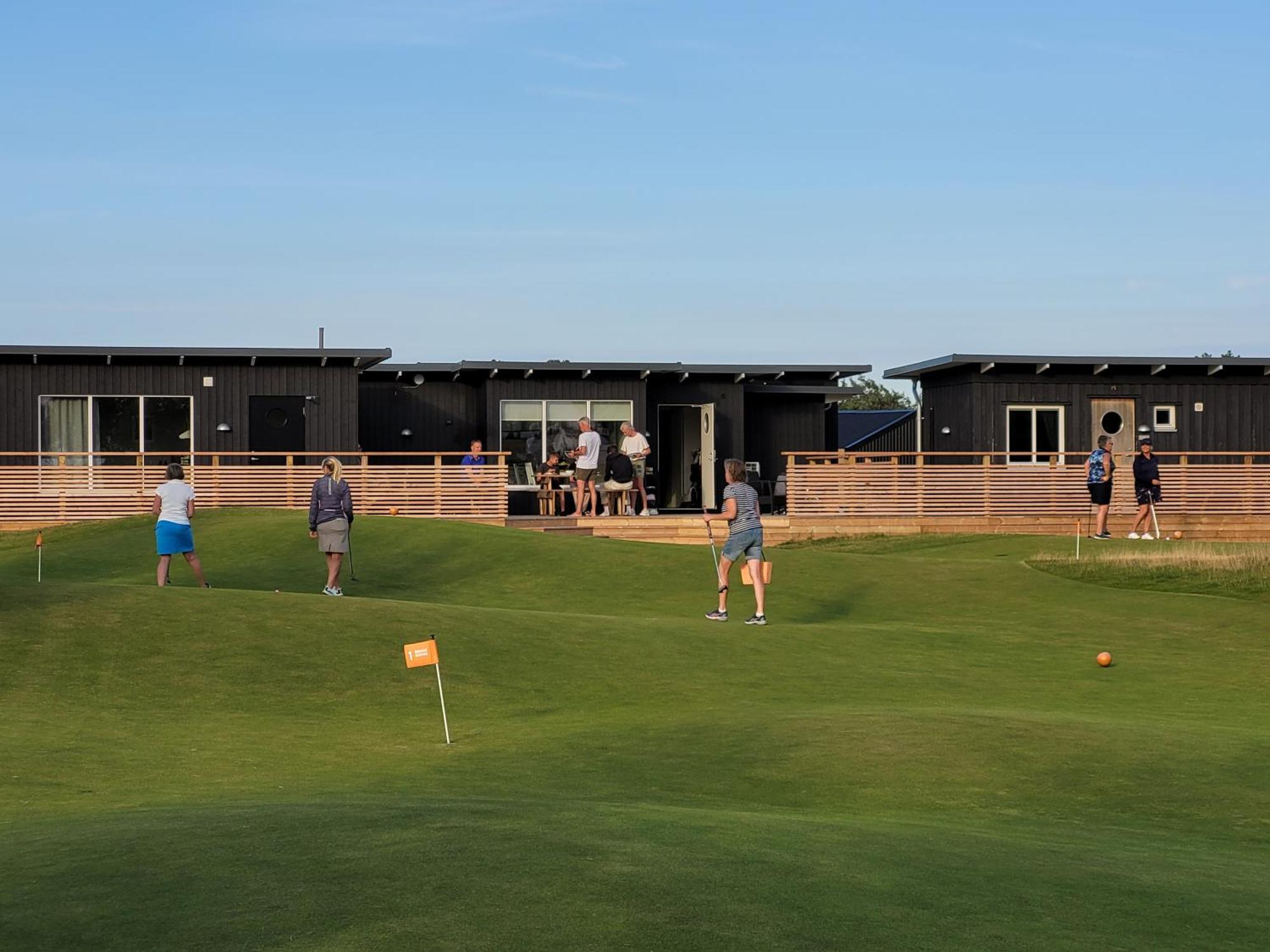 Halmstad Golfarena Stugor Ngoại thất bức ảnh